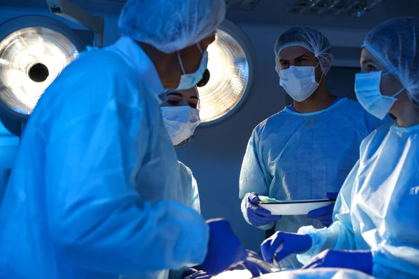 Team Professional Surgeons Performing Operation Clinic — Stock Photo, Image