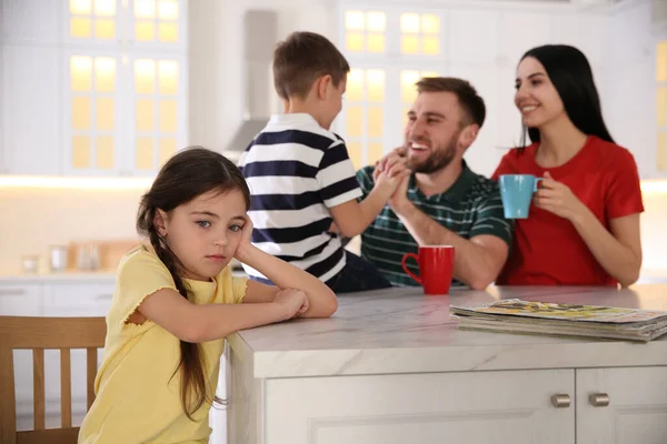 Unhappy Little Girl Feeling Jealous While Parents Spending Time Her — Stock Photo, Image