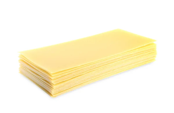 Stapel Von Ungekochten Lasagne Blättern Isoliert Auf Weiß — Stockfoto