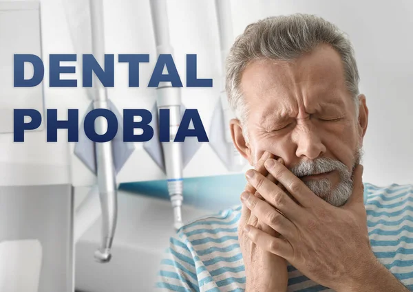 Concepto Fobia Dental Hombre Maduro Que Sufre Dolor Muelas — Foto de Stock