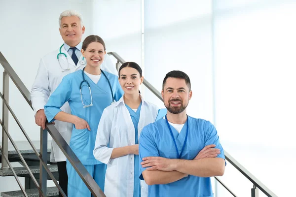 Grupp Läkare Sjukhuset Sjukvård — Stockfoto