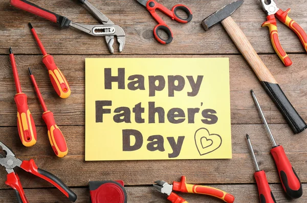 Platte Lay Compositie Met Verschillende Gereedschappen Happy Father Day Notitie — Stockfoto