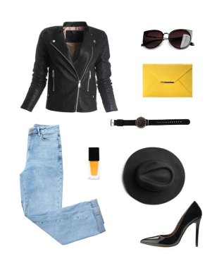 Beyaz arka planda şık kadın kıyafetleri ve aksesuarları.