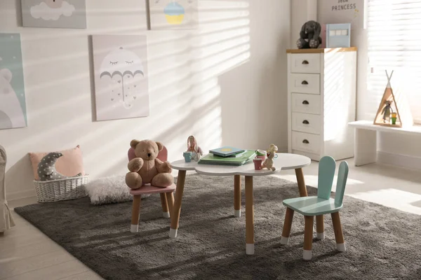 Malý Stolek Židle Králičími Ušima Dětském Pokoji Interiér — Stock fotografie