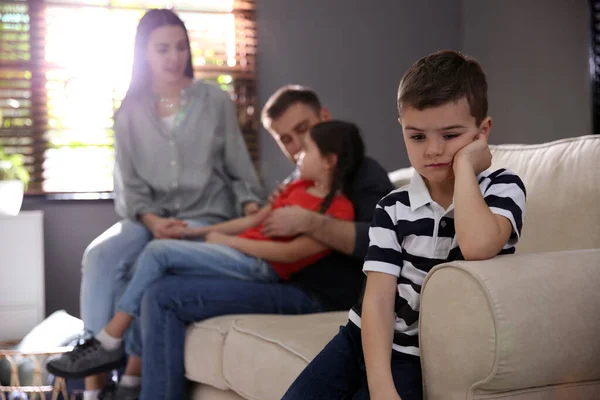 Unhappy Little Boy Feeling Jealous While Parents Spending Time His — Stock Photo, Image