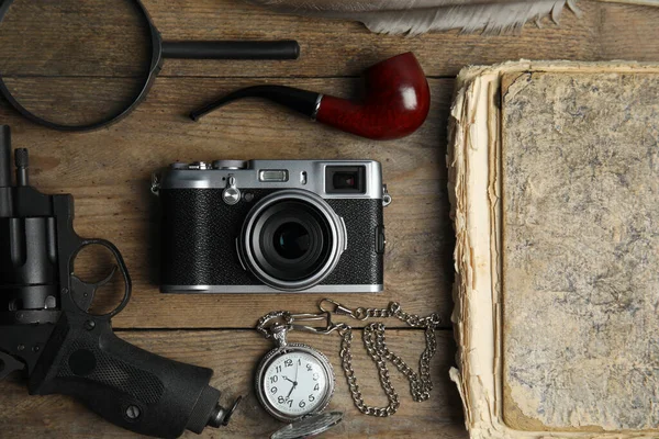 Flat Lay Composition Vintage Detective Items Wooden Table — Stock Photo, Image