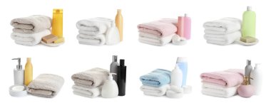 Beyaz arka planda katlanmış yumuşak havlu ve tuvalet malzemesi seti. Pankart tasarımı 