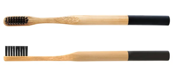 Escovas Dentes Bambu Com Cerdas Carvão Sobre Fundo Branco — Fotografia de Stock