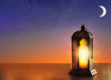 Geleneksel Ramazan feneri masada. Müslüman bayramı