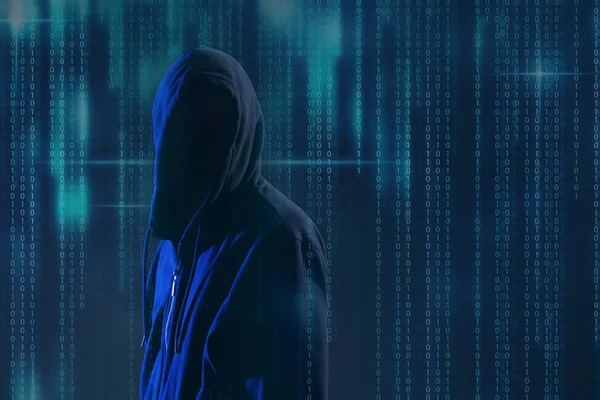 Hacker Und Digitaler Binärcode Auf Dunklem Hintergrund Konzept Zur Cyberkriminalität — Stockfoto