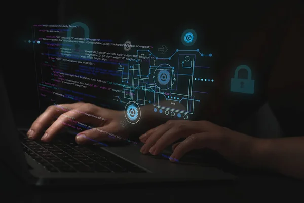 Bilgisayar Korsanı Masada Dizüstü Bilgisayarla Çalışıyor Yakın Plan Siber Saldırı — Stok fotoğraf