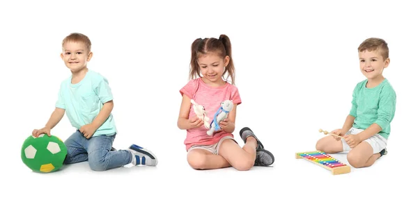Koláž Roztomilé Malé Děti Hrát Bílém Pozadí — Stock fotografie