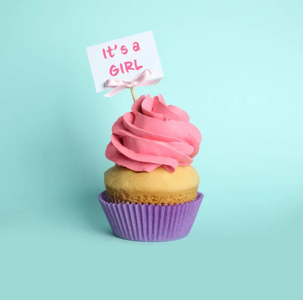 Baby Shower Cupcake Für Mädchen Auf Hellblauem Hintergrund — Stockfoto