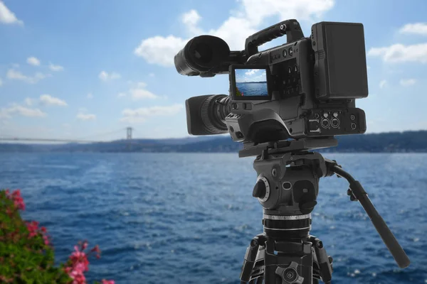 Recording Beautiful View Seascape Professional Video Camera — Stock Photo, Image