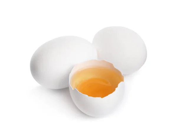 Huevos Frescos Pollo Crudos Aislados Blanco —  Fotos de Stock