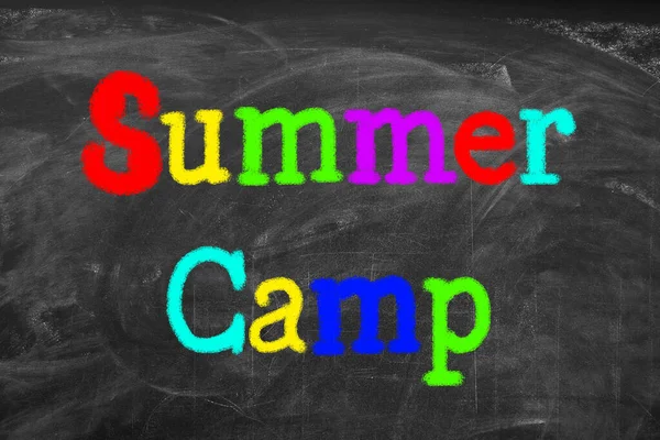Färgglada Ord Summer Camp Skriven Svarta Tavlan — Stockfoto