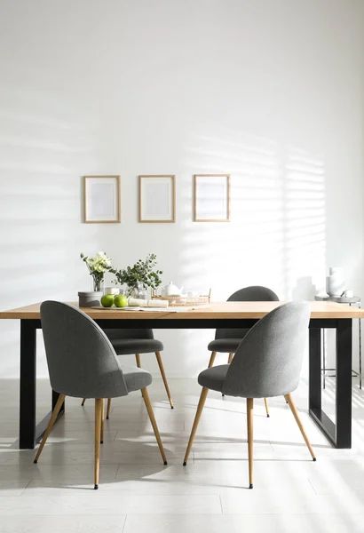 Stijlvol Interieur Met Tafel Stoelen Idee Voor Ontwerp — Stockfoto