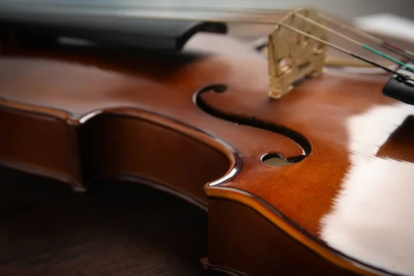 Bellissimo Violino Tavolo Legno Vista Vicino — Foto Stock