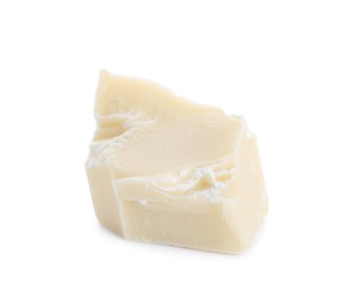 Beyaza izole edilmiş lezzetli bir çikolata parçası.