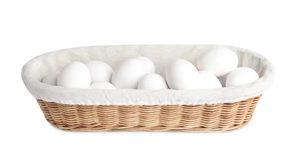 Куриные Яйца Плетеной Чаше Изолированы Белом — стоковое фото