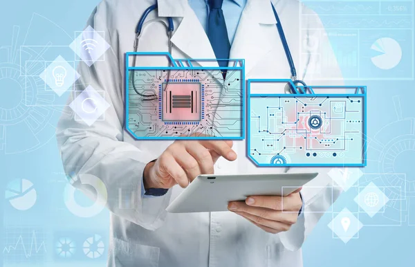 Doble Exposición Del Médico Utilizando Tableta Modelo Aprendizaje Automático —  Fotos de Stock