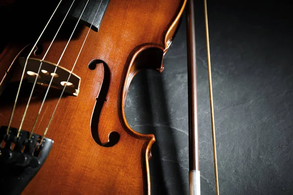 Violino Classico Fiocco Tavolo Pietra Primo Piano — Foto Stock