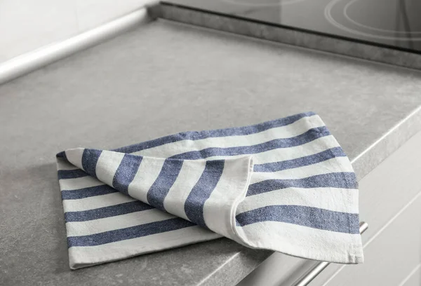 Asciugamano Cotone Righe Sul Piano Lavoro Cucina — Foto Stock