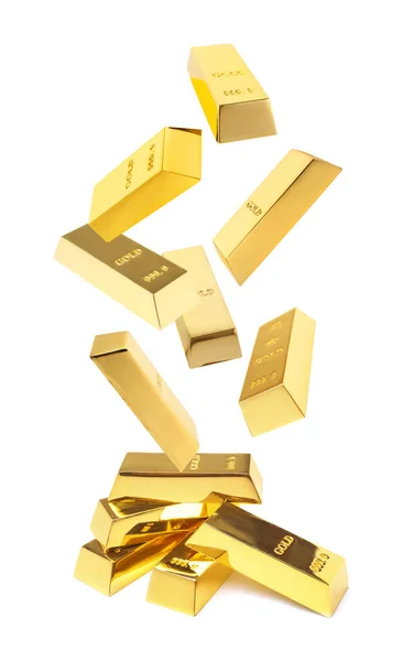 Glänzende Goldbarren Fallen Auf Haufen Auf Weißem Hintergrund — Stockfoto