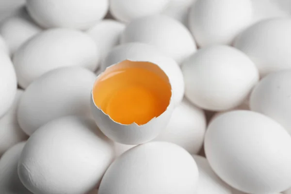 Свіжі Сирі Курячі Яйця Фон Крупним Планом — стокове фото