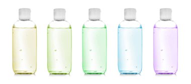 Beyaz arka planda farklı antibakteriyel el jelleri var. Pankart tasarımı