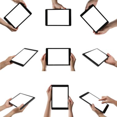 Tablet bilgisayarını beyaz arkaplanda tutan insanların fotoğraflarıyla kolaj, yakın plan 