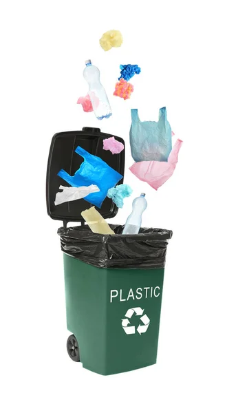 Diverse Pattumiere Plastica Cadono Nel Cestino Della Spazzatura Gestione Riciclaggio — Foto Stock