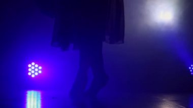 Bale kız bacaklar sahnede