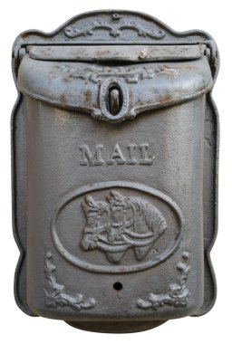 İzole metalden yapılmış eski posta kutusu