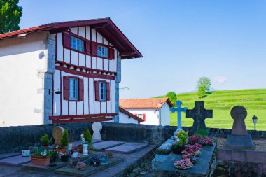 Ainhoa 'nın Bask Köyü' nün (Bask Ülkesi, Fransa)