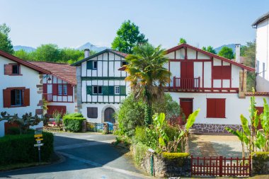 Ainhoa 'nın Bask Köyü' nün (Bask Ülkesi, Fransa)