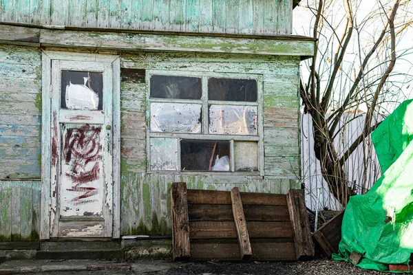 Alte Holztüren Einem Einstürzenden Gebäude Eine Alte Scheune Abblätternde Farbe — Stockfoto