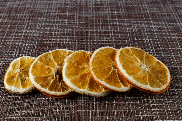 Composição Laranja Secas Laranjas Fatias Forma Redonda Cor Preservada Fundo — Fotografia de Stock