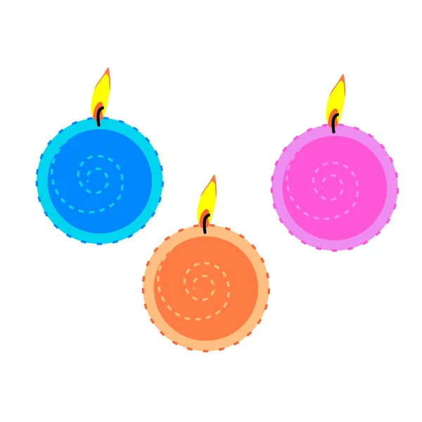 白い孤立した背景にフラットお祝いの燃焼キャンドルのセットのベクトル図面 誕生日 カード 装飾用の漫画 — ストックベクタ