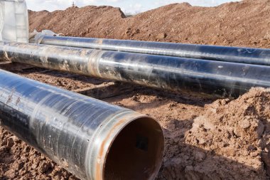 Borular ile polimer yalıtım siperdeki kurulum için tasarlanmıştır