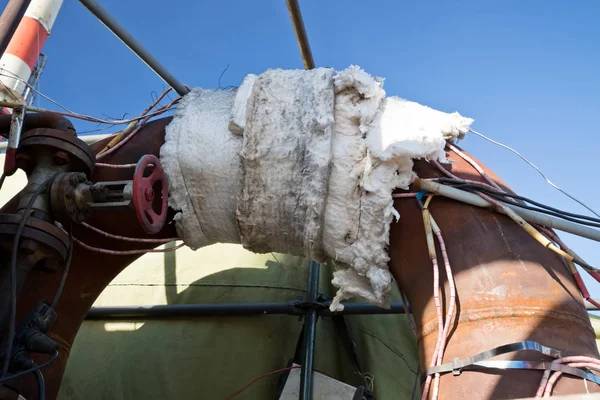 Traitement thermique des joints soudés chauffe-eau flexibles sur le terrain — Photo