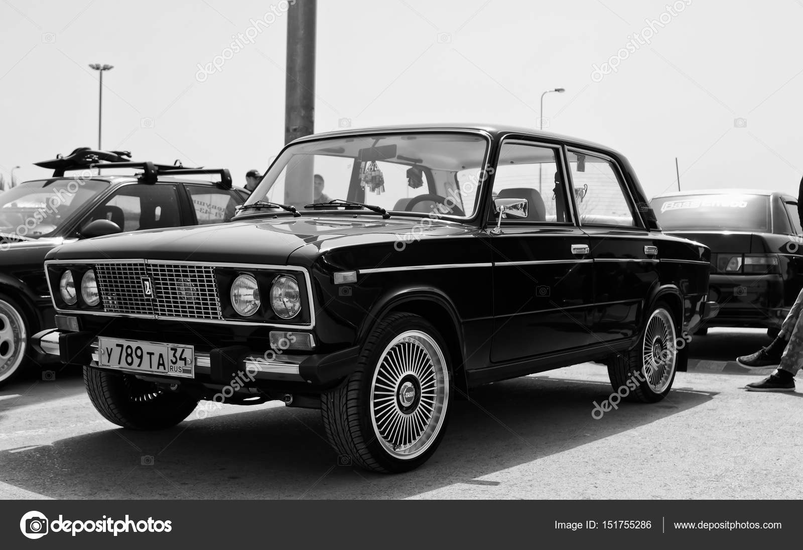 VAZ-2106 - a classic of the Russian automotive industry particip — Stock Photo