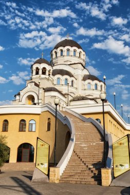 mucizevi ıma tapınağa uzun taş merdiven