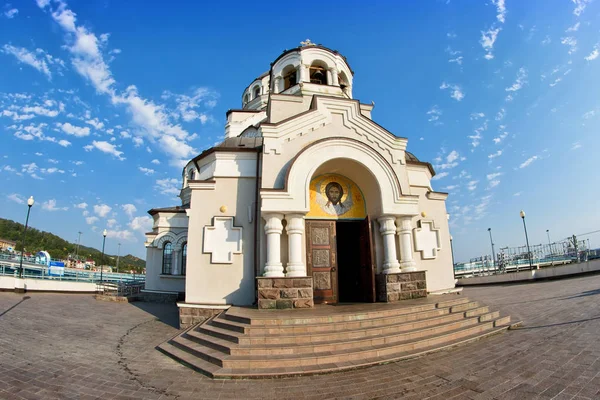 Templet som inte görs av händer bilden av Kristus Frälsaren jag — Stockfoto