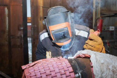 Dükkanı Kaynak Kaynakçı o tüp verebildiği ile örnek