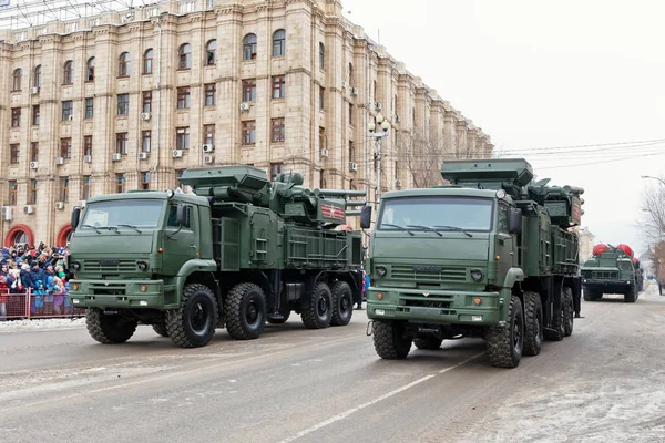 Desfile de equipamiento militar en Volgogrado —  Fotos de Stock