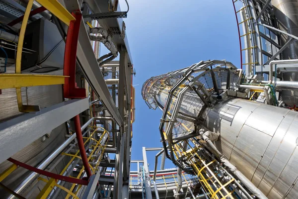 View of the shop of the refinery from the bottom up — Stock Photo, Image