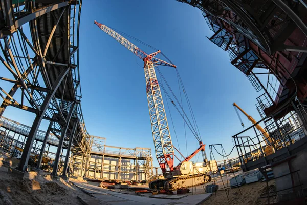 Une Grue Sur Chenilles Automotrice Est Utilisée Pour Construction Nouveau — Photo