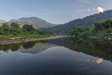 Akarsu, dağlar ve ırmaklar. Nakhon Si Thammarat eyaletinin, Tha