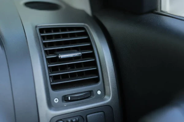 Система кондиционирования воздуха в автомобиле . — стоковое фото